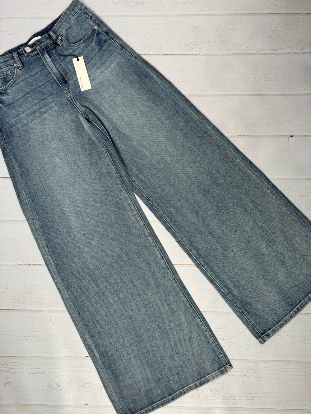 NWT Habitual High Rise Wide Leg Jeans Medium Wash Women's Size 6/28